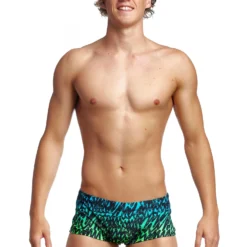 TRAINING SWIMWEAR Funky Trunks Mens Plain Front Trunks - Spraying Alive