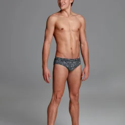 TRAINING SWIMWEAR Funky Trunks Mens Classic Briefs - Black Widow 9 TRAINING SWIMWEAR Funky Trunks Mens Classic Briefs - Black Widow