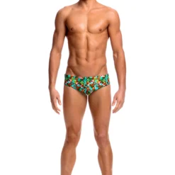 TRAINING SWIMWEAR Funky Trunks Mens Classic Briefs - The Gun Show